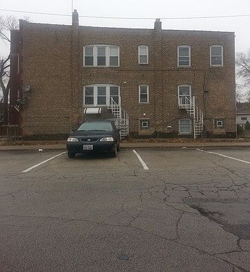 3rd image of 2119 S 58th Ave