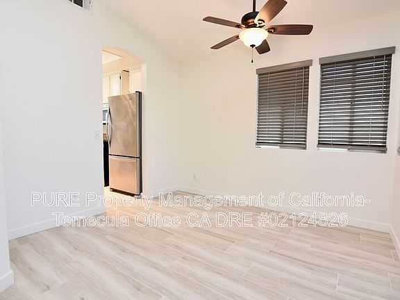 3rd image of 40442 Clybourne Cir