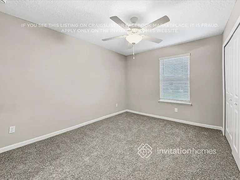 667 Cherry Ridge Dr — Photo 16