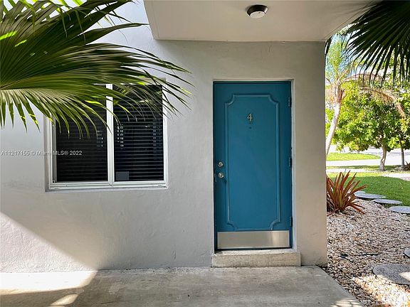 4th image of 2616 NE 14th Ave #4