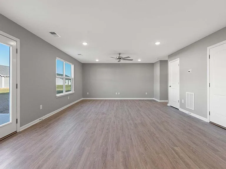 6056 Arbor Wds Way — Photo 7