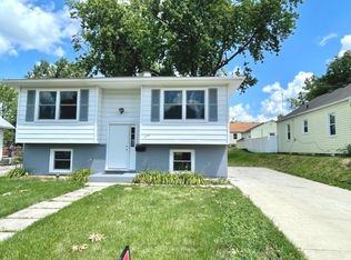 788 4th Ave, Aurora, IL 60505