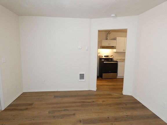 4th image of 201 N Liberty St #1