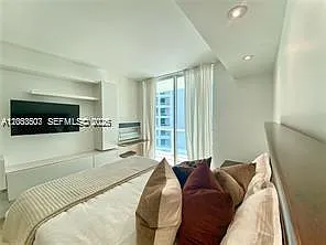 218 SE 14th St #2004 — Photo 23