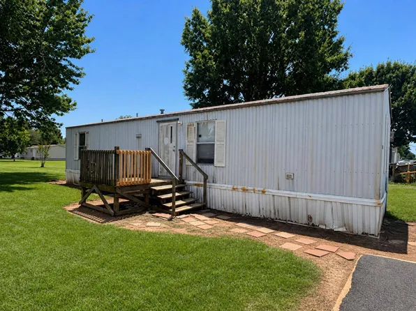 215 Fairgrounds Rd #Bb-34, Natchitoches, LA 71457