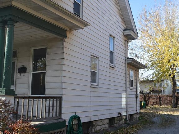 2nd image of 2221 Cleveland Blvd