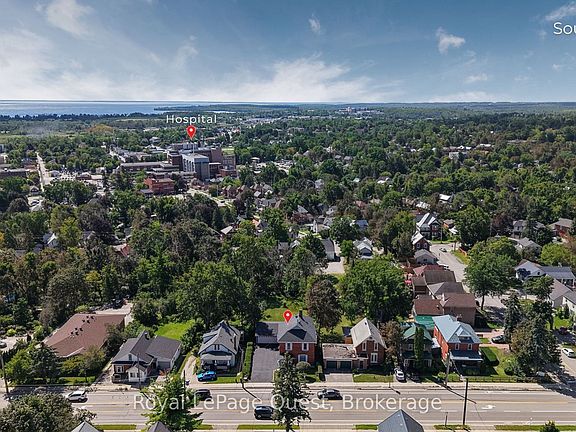 4th image of 125 Coldwater Rd W