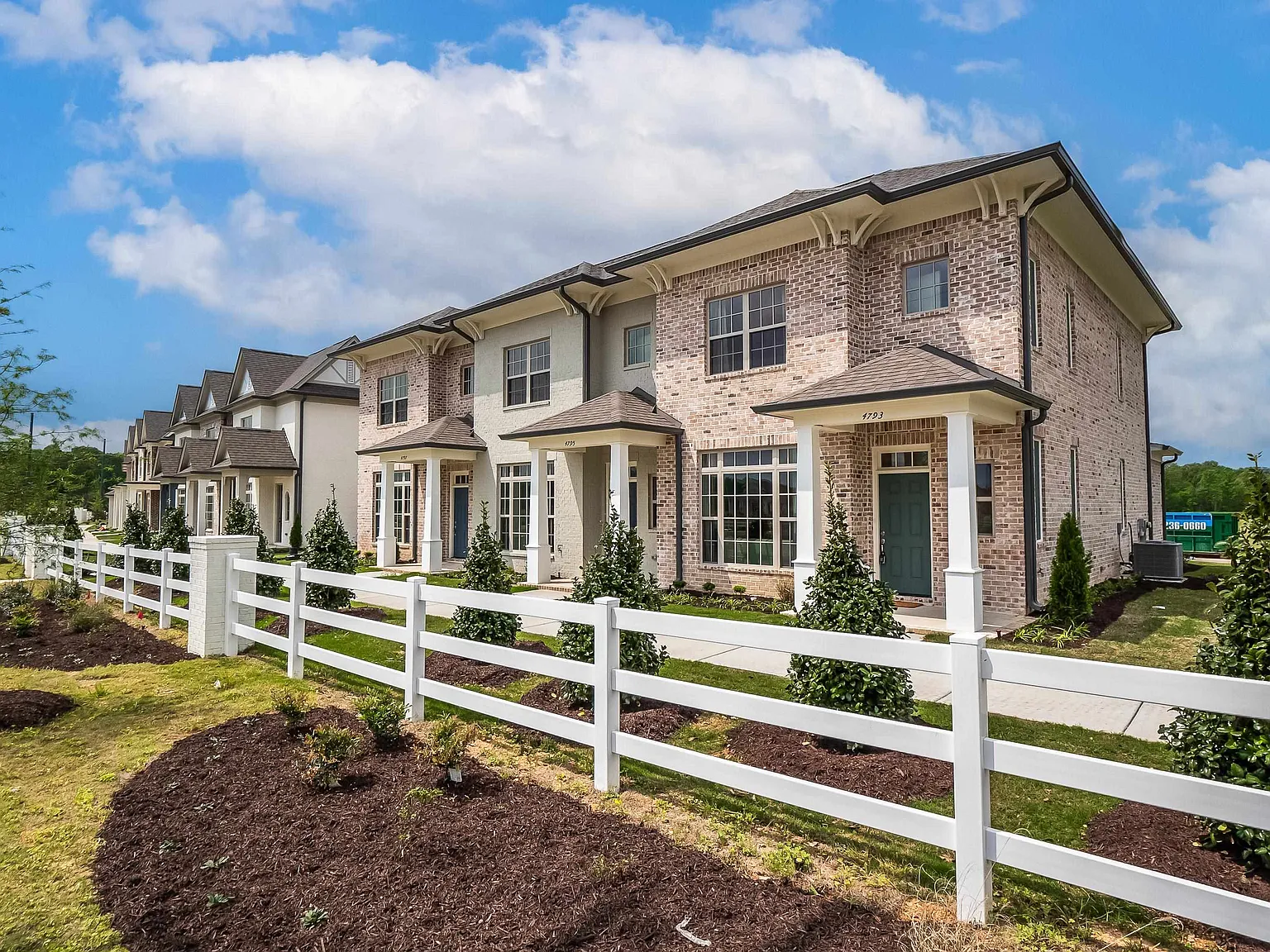 3 bed, 2.5 bath, $2,900 — Photo 1