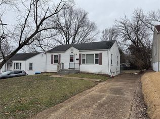 9824 Rhythm Dr, Saint Louis, MO 63114