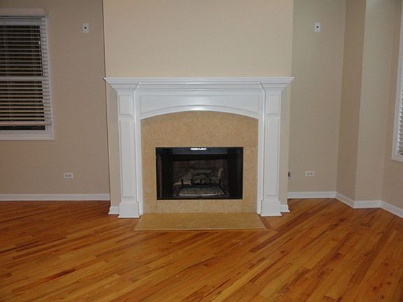 3rd image of 1522-28 W Greenleaf Ave #2E