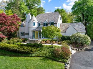 194 Springfield Ave, Summit, NJ 07901