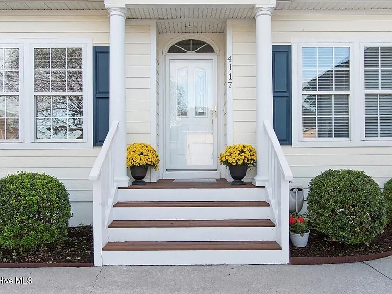 4117 Bittern Ct SE — Photo 3