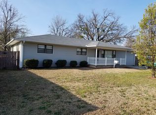 1204 NW Hoover Ave, Lawton, OK 73507