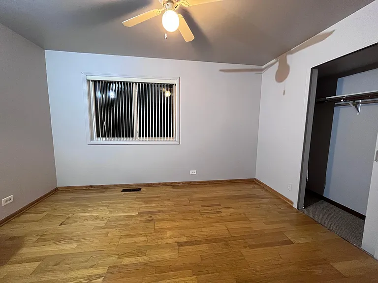 419 Meadow Green Ln — Photo 8