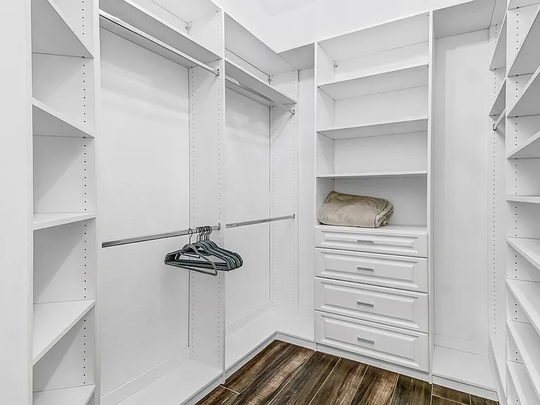 9264 Glenforest Dr — Photo 20