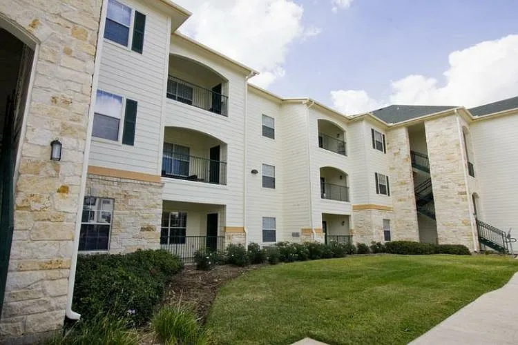 Franklin Apartments — Photo 22
