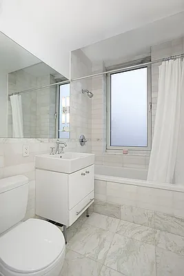 Rented by BLU Real Estate | media 21