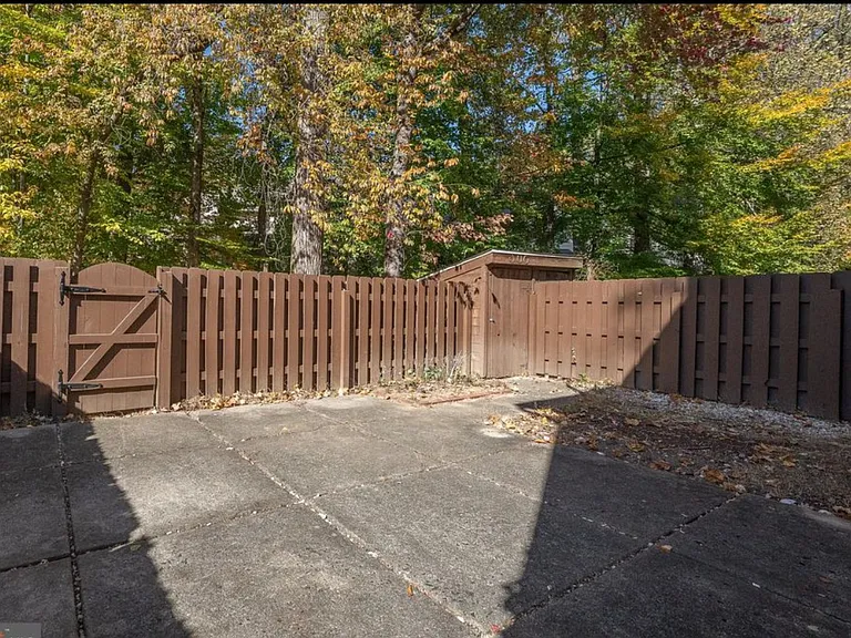 1201 Weatherstone Dr — Photo 12