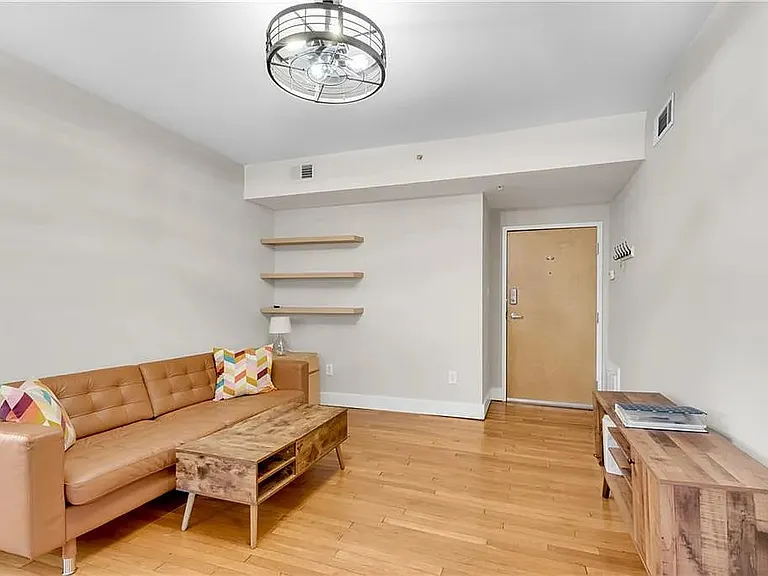 373 Moreland Ave NE #302 — Photo 17
