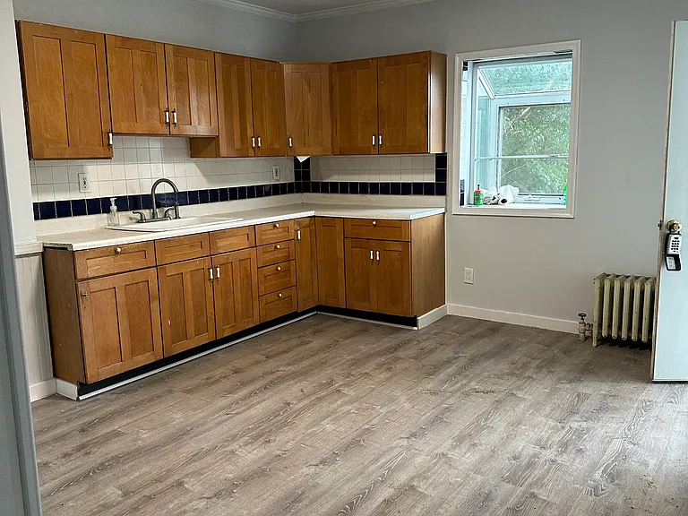30 E Germania St — Photo 5