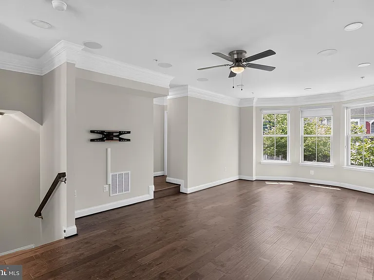 12241 Bluffwood Ter — Photo 9
