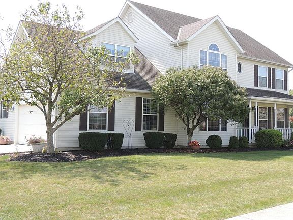 2nd image of 1296 Pearl Ct