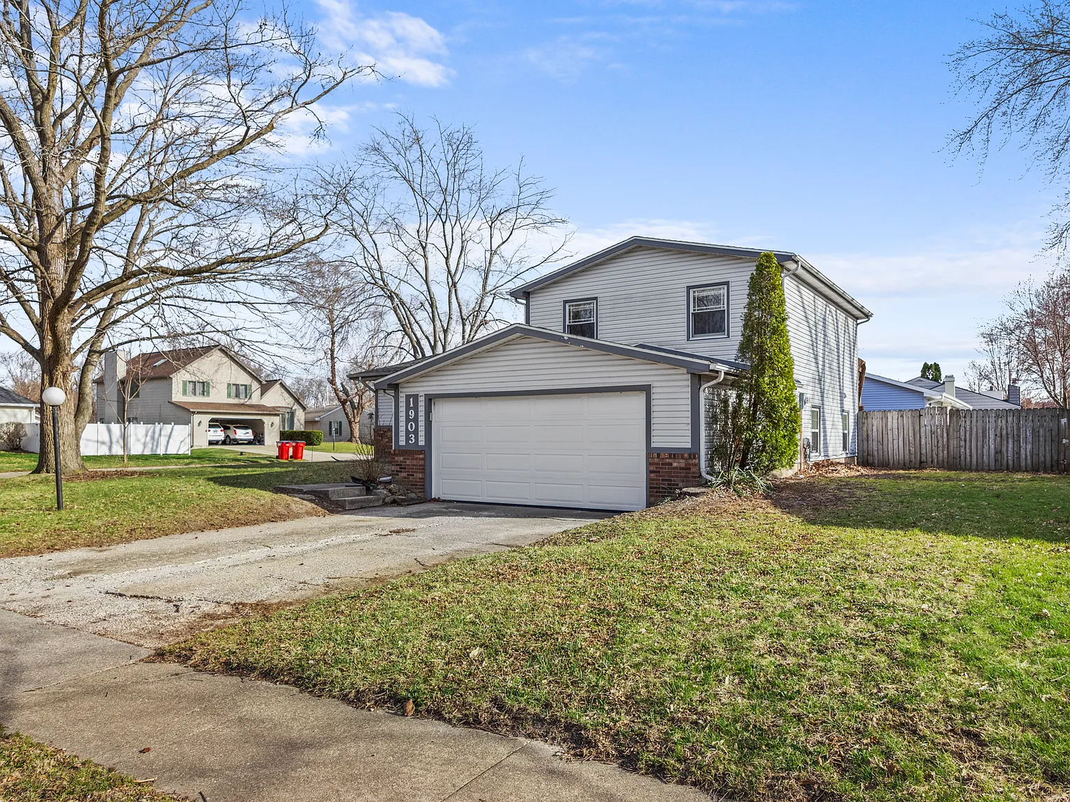 1903 Sumac Drive - 1 — Photo 2