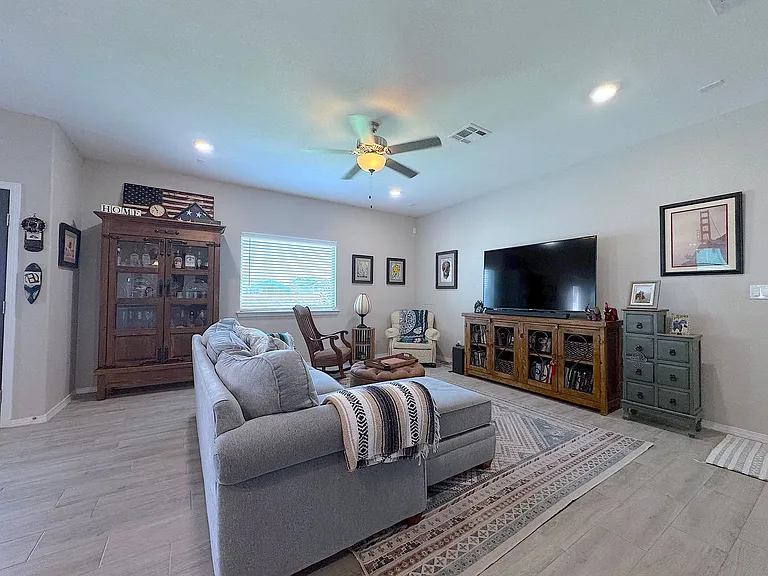 7805 Enchanted View Dr — Photo 9