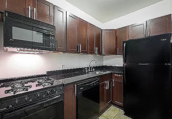 4th image of 345 E 12th St #1201