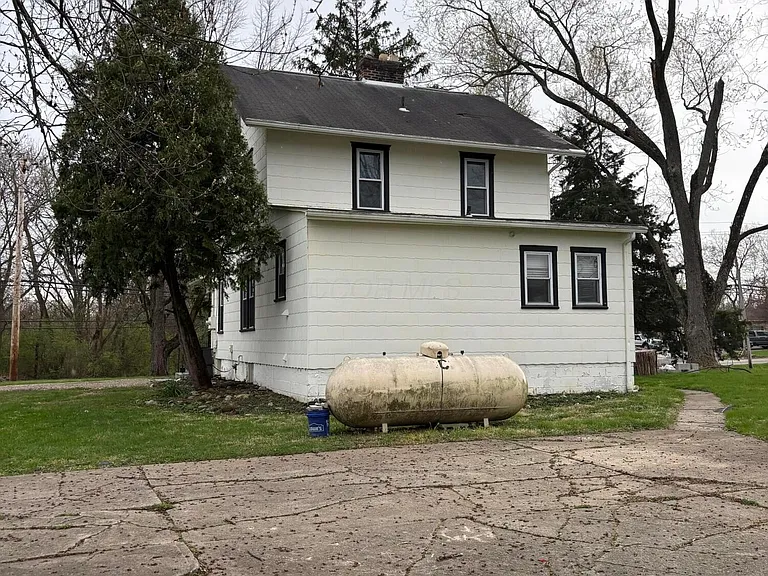 1690 Dyer Rd — Photo 22