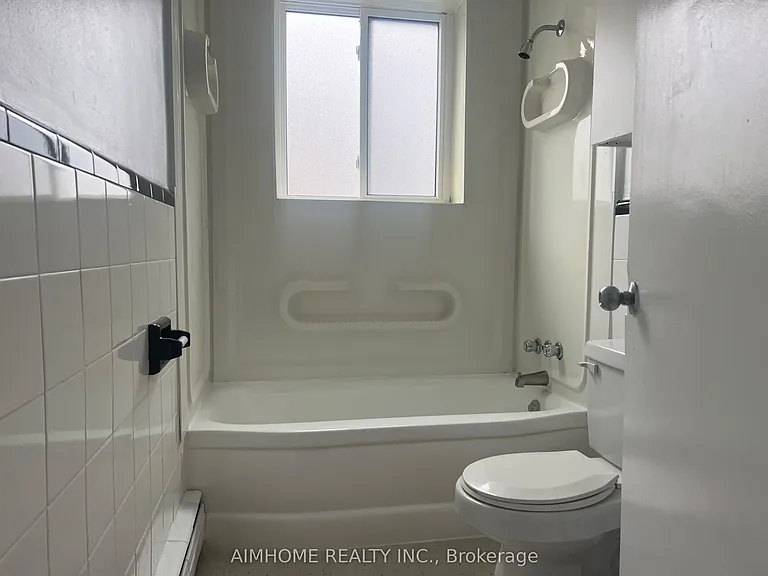 2393 New St #402 — Photo 6