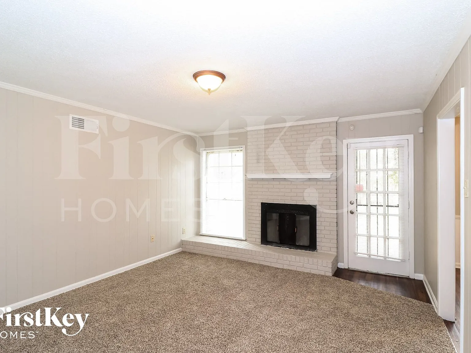 3 bed, 2.0 bath, 1651 sqft, $1,440 — Photo 3