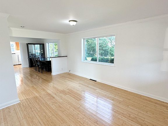 3rd image of 1400 Highland Ave