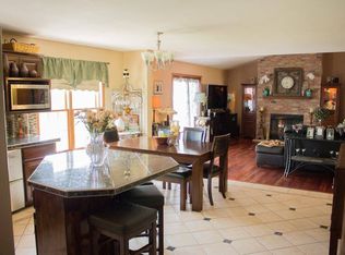 8700 S 13th St, Oak Creek, WI 53154