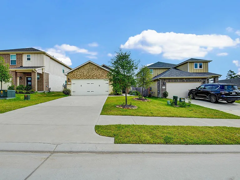 18572 Meadow Point Ln — Photo 3