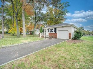 50 Bonnie Brook Ave, Edison, NJ 08817