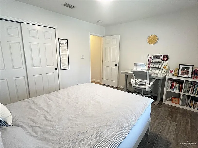 3304 Santa Olivia St — Photo 23