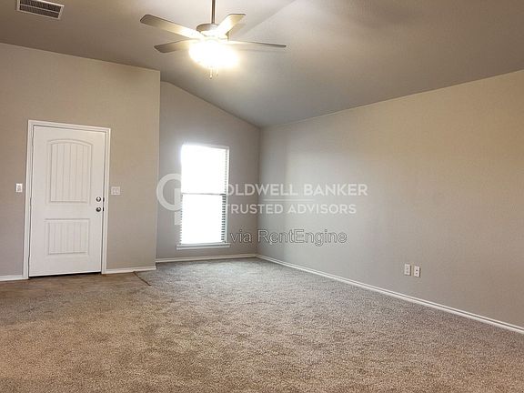 3rd image of 13316 Vernon Ave