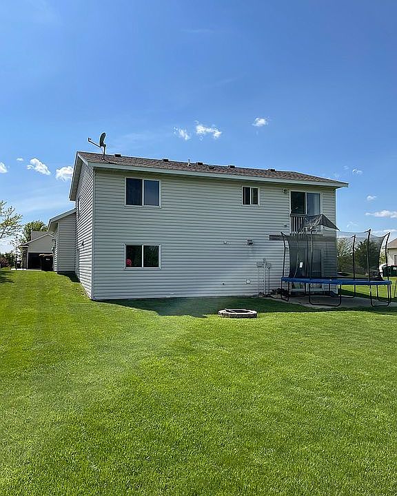 2nd image of 4982 King Arthur Dr NW