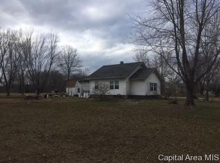 1255 N 1250 East Rd, Taylorville, IL 62568