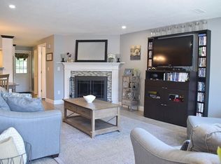 728 Auburn St APT A5, Whitman, MA 02382