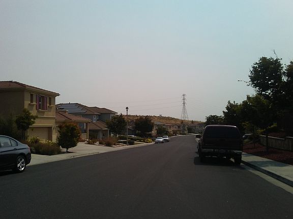 5th image of 676 McAllister Dr