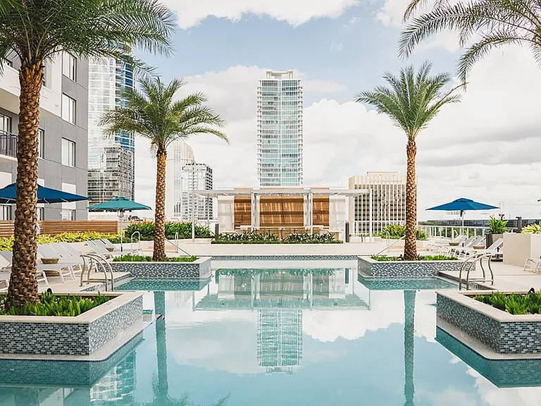 Mondrian Lake Eola — Photo 8