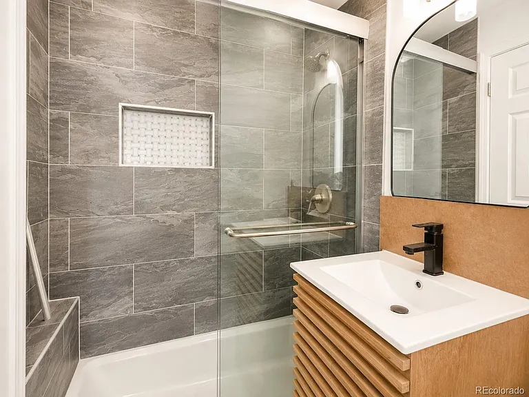 3156 W 25th Ave — Photo 5
