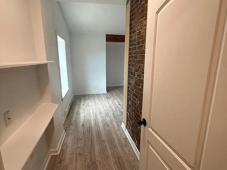 24 Marshall Ave #3 — Photo 10