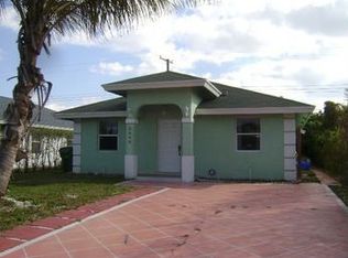 3640 Elizabeth St, Palm Springs, FL 33461