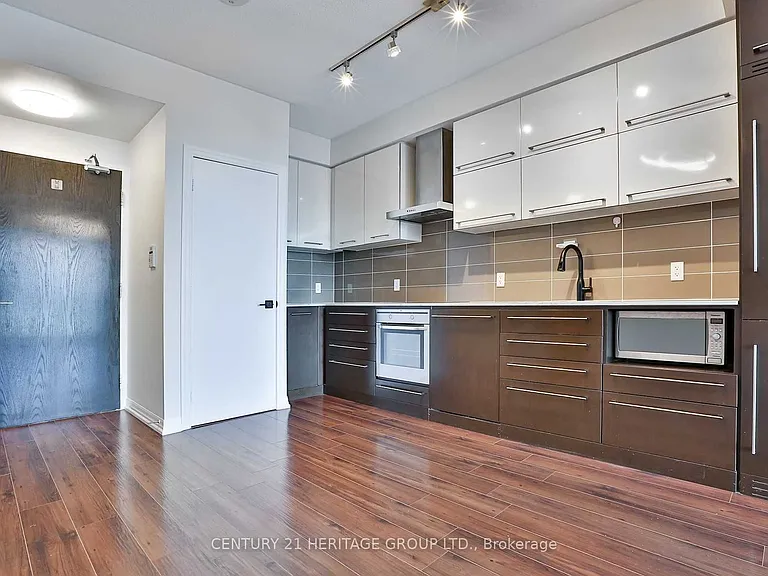 770 Bay St #Penthouse 603 — Photo 29
