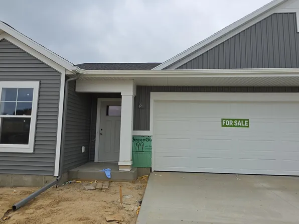 99 Fireside Dr SW #14, Grand Rapids, MI 49534