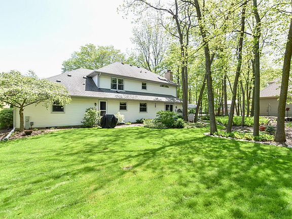 3rd image of 3975 S Woodhill Ln