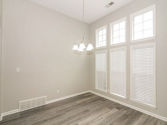 5th image of 9885 Oldham Dr